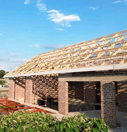 House Nerwande — Thatching Works
